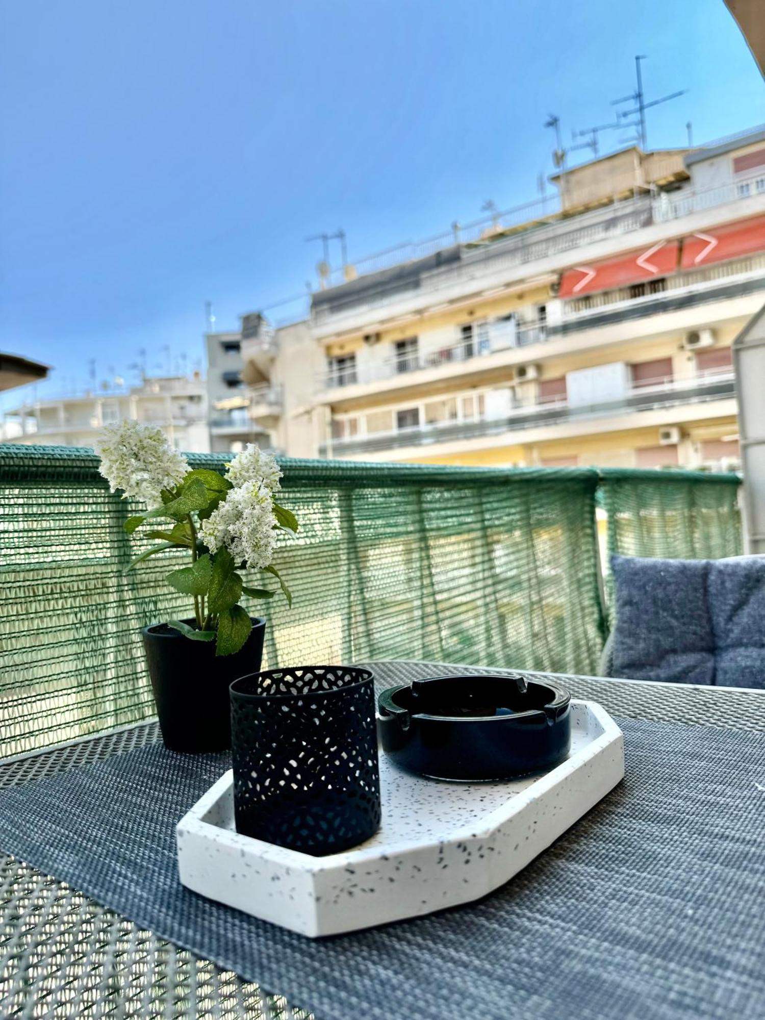 Cyriacus Flat In The Heart Of Thessaloniki Apartment Ngoại thất bức ảnh