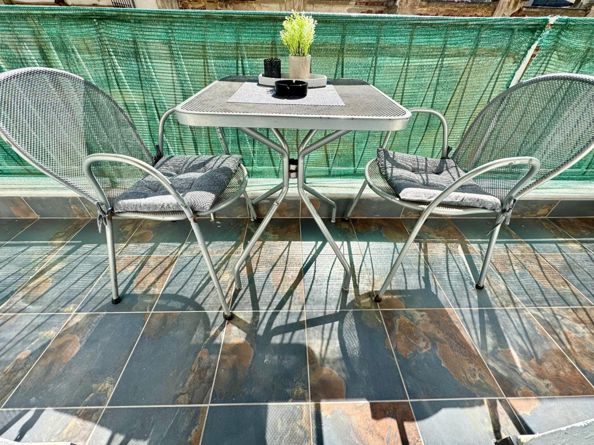Cyriacus Flat In The Heart Of Thessaloniki Apartment Ngoại thất bức ảnh
