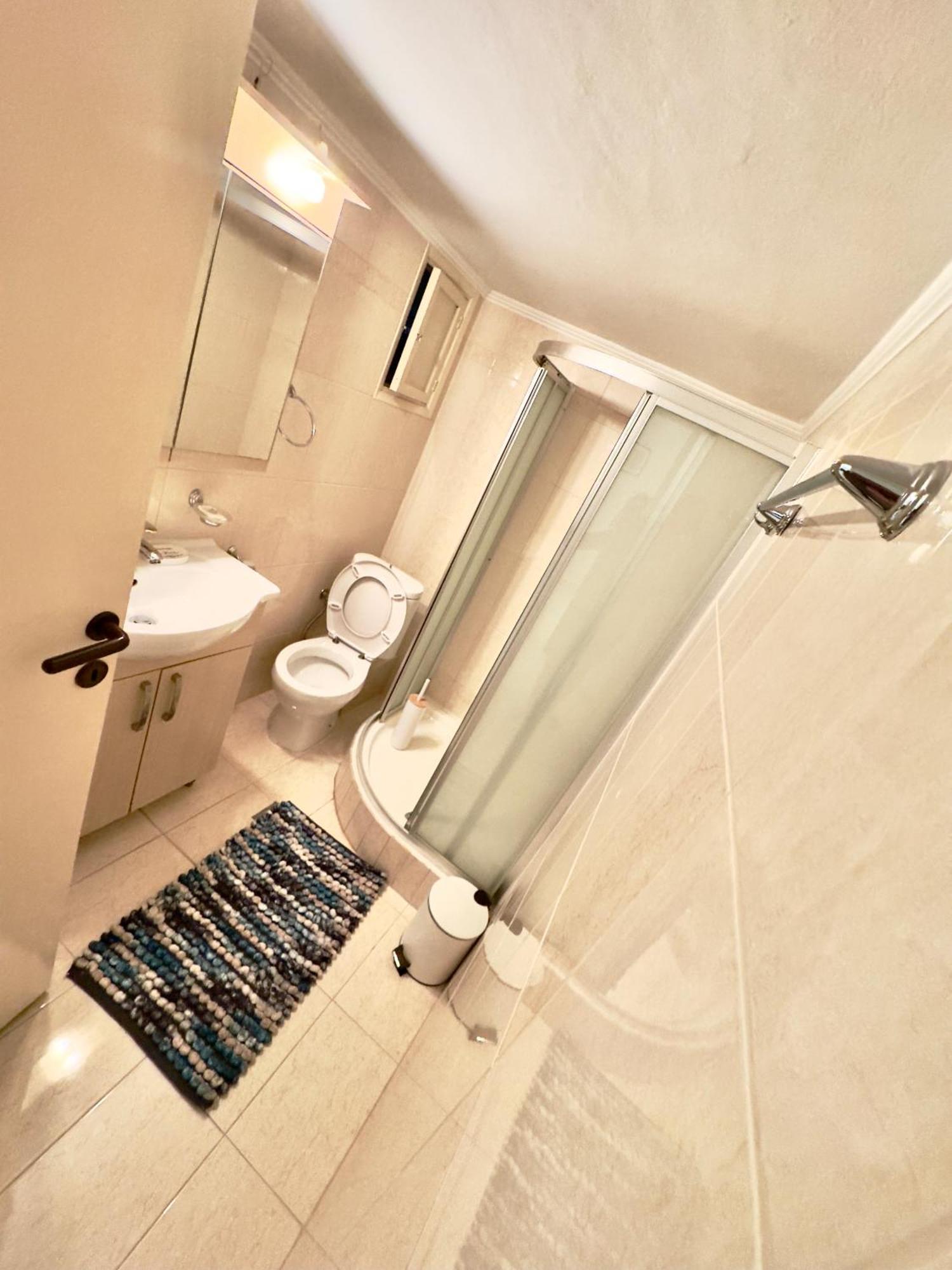 Cyriacus Flat In The Heart Of Thessaloniki Apartment Ngoại thất bức ảnh